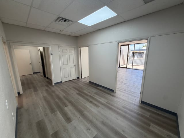 Suite #C-123-124, 1555 E Flamingo Rd — photo 3 of 8