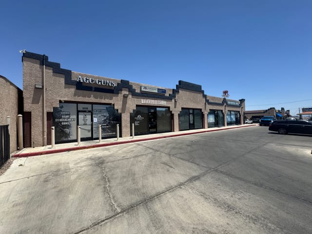 The building, 3210-3228 N Rancho Dr