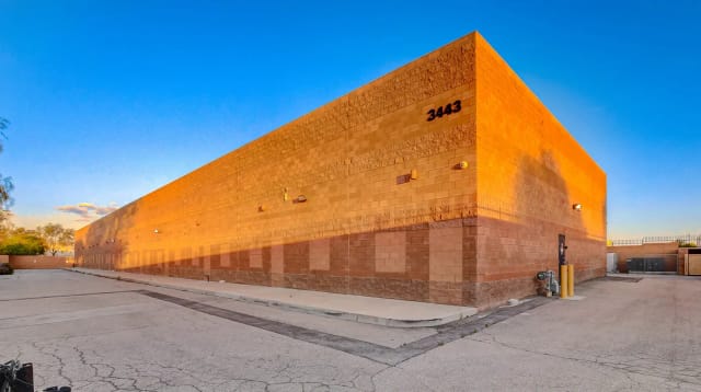 The building, 3443 Neeham Rd